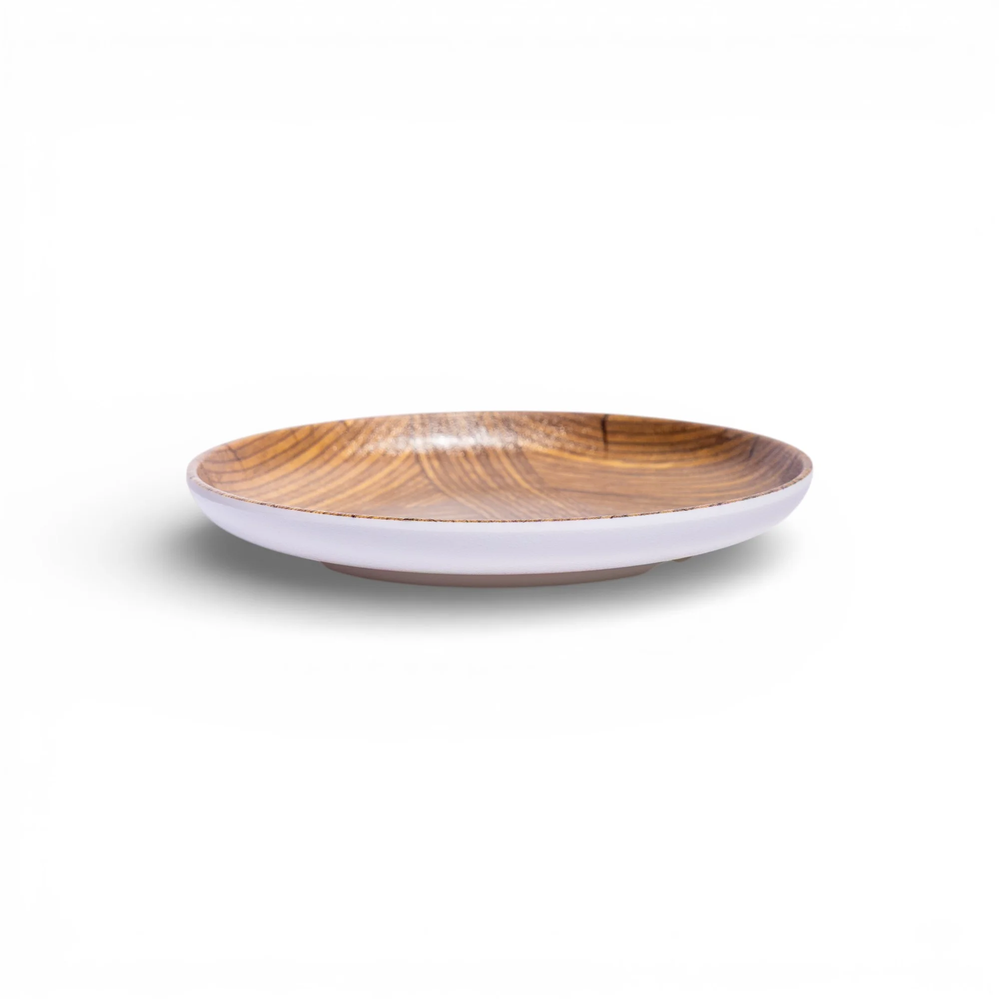 Ceramic Plate with Wood Effect Interior - Cleaning Essentials